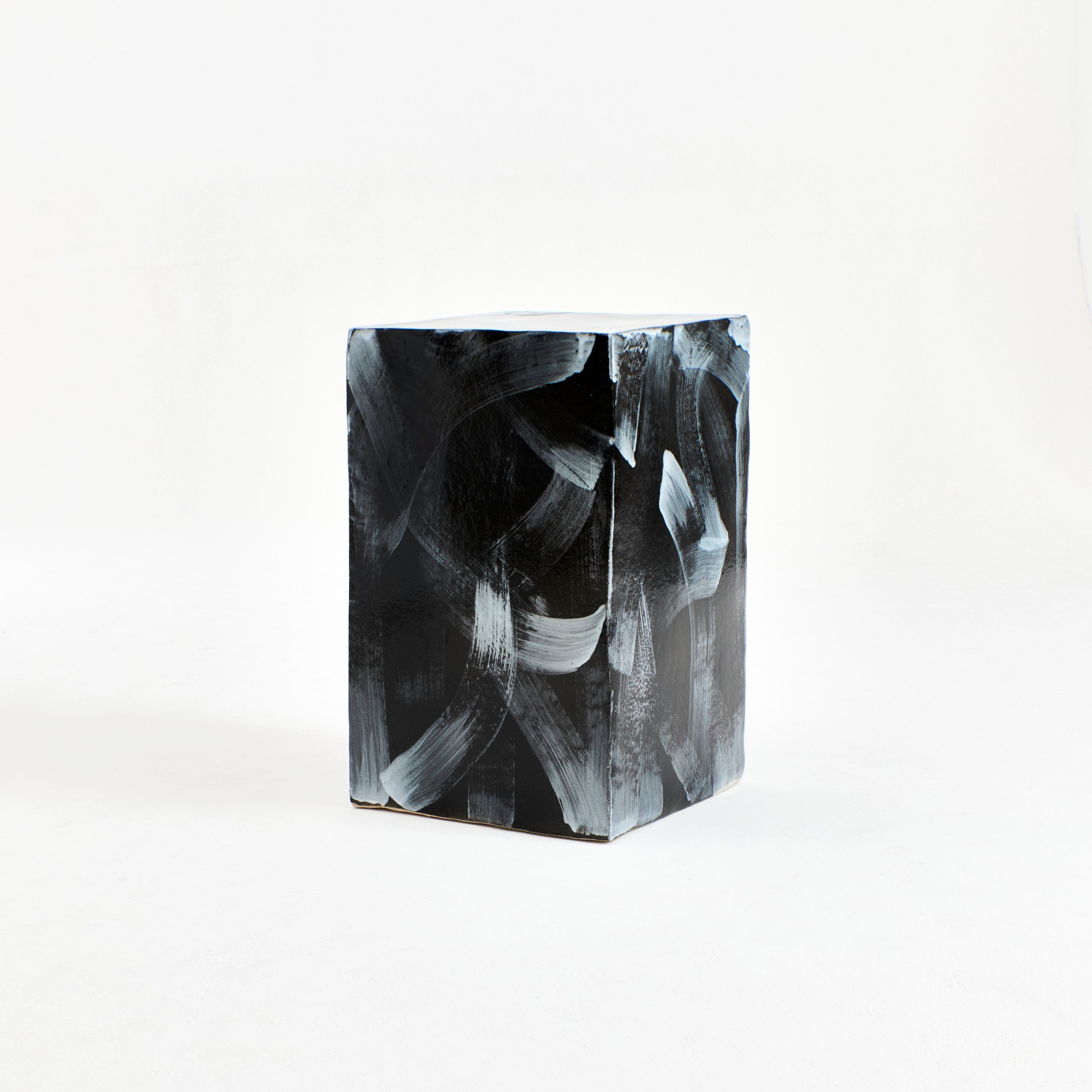 Ceramic Side Table Black By Project 213a – Love House