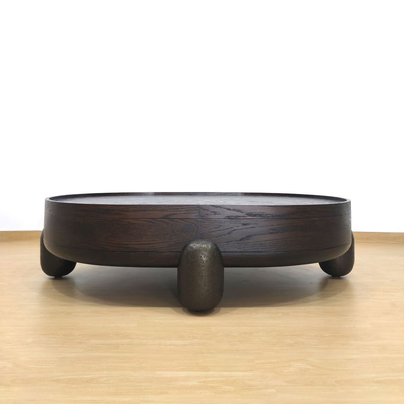 CAPSULE COFFEE TABLE BY YASANCHE