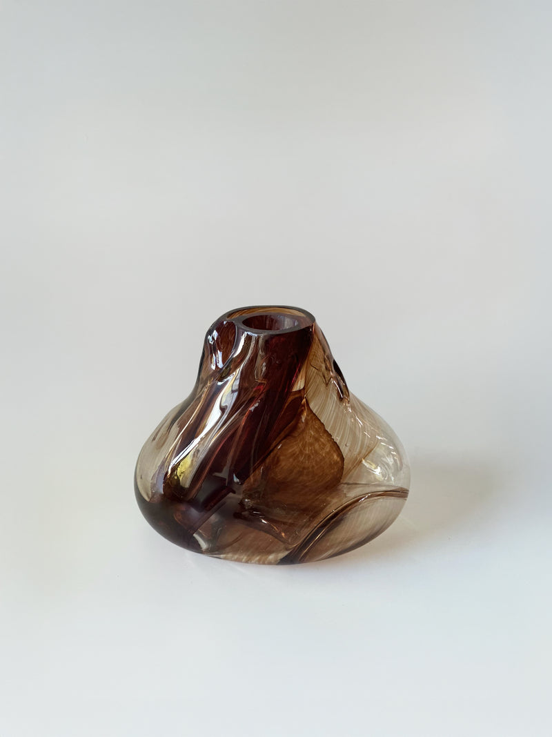 Elara Vase IV Blown Glass. Vase by Homa