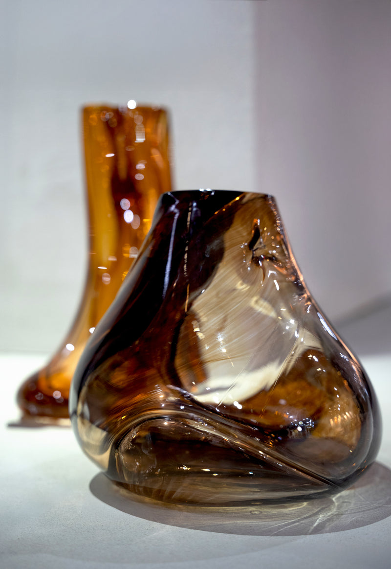 Elara Vase IV Blown Glass. Vase by Homa