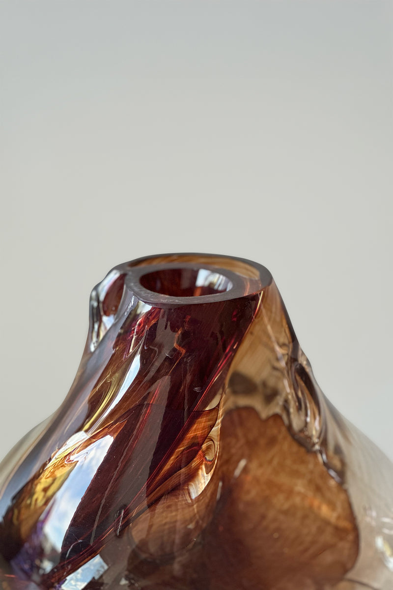 Elara Vase IV Blown Glass. Vase by Homa