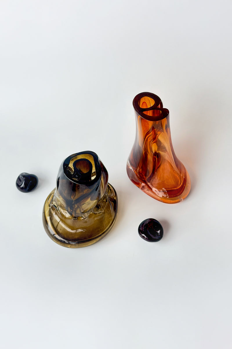 Elara Vase I Blown Glass. Vase by Homa