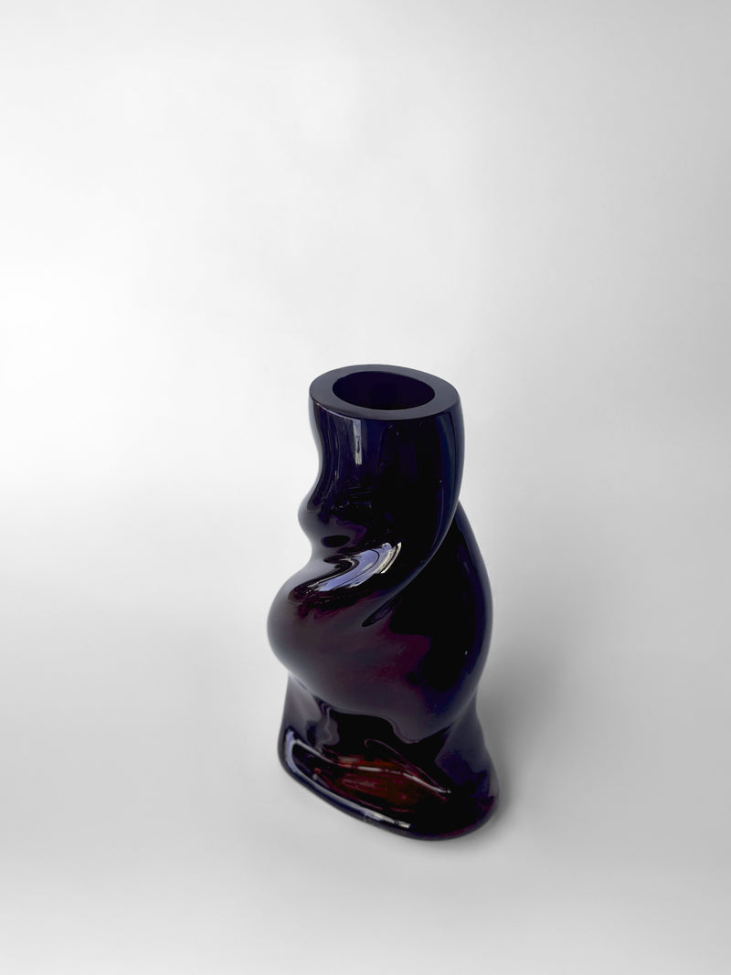Elara Vase V Blown Glass. Vase by Homa