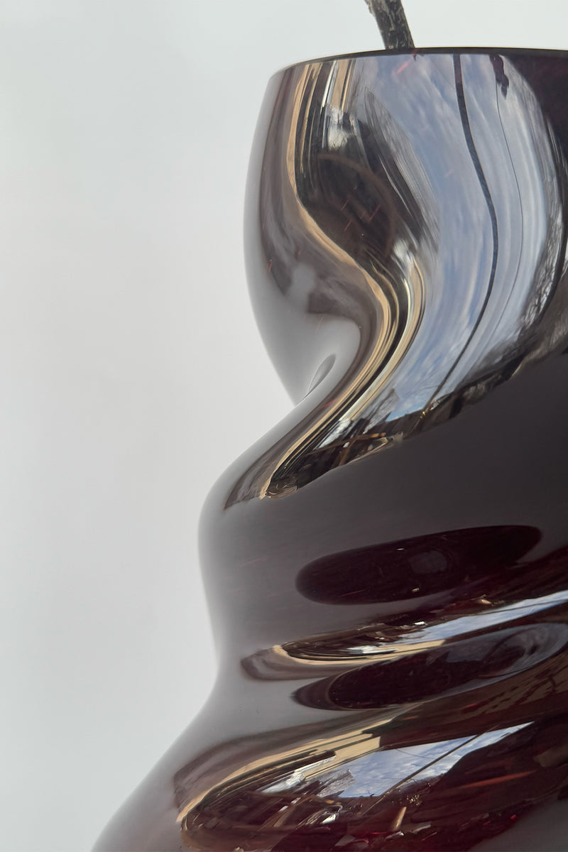 Elara Vase V Blown Glass. Vase by Homa