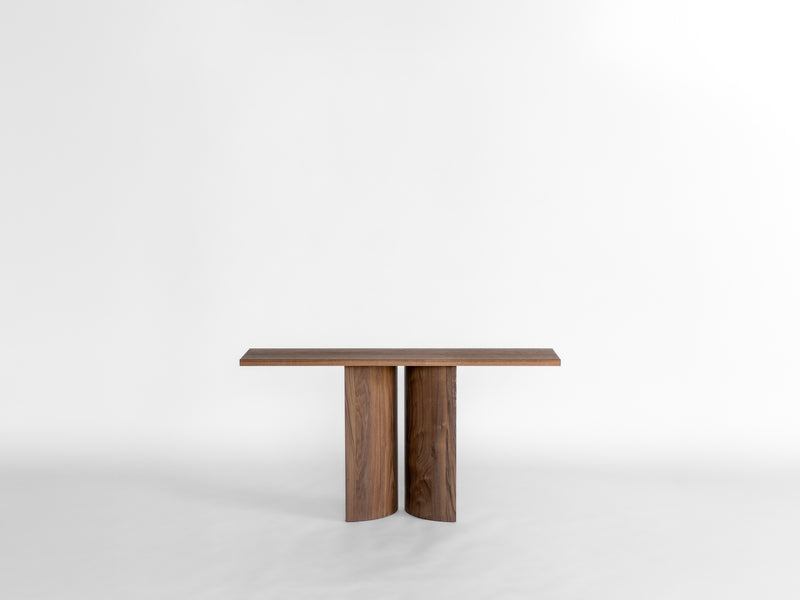 Aperta Console By Mokko