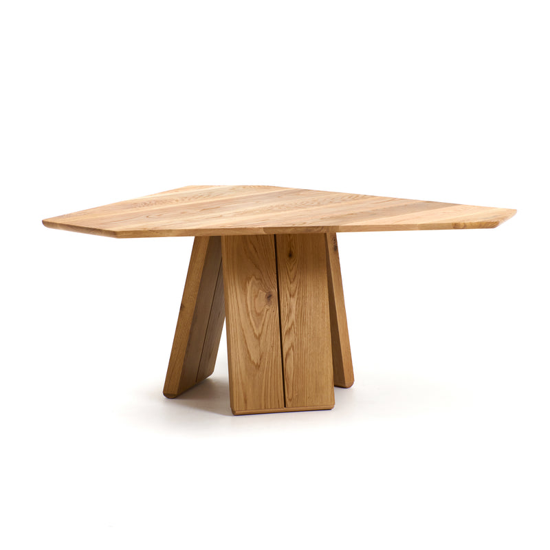 Perícia Dining Table by Project 213A