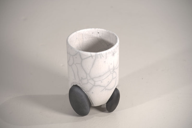 RAKU PEN STAND 1 BY YASANCHE