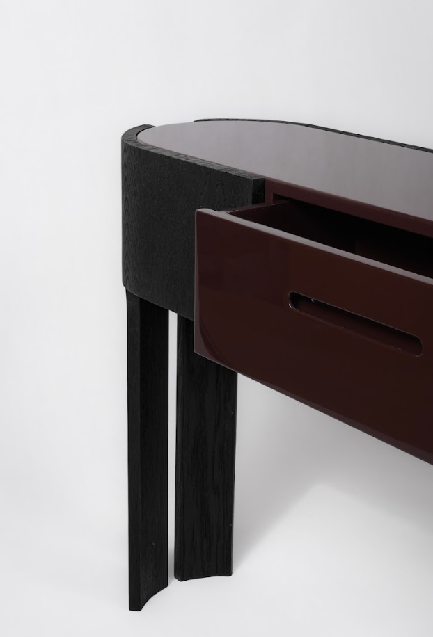 Hold-up Console by Atelier Pendhapa