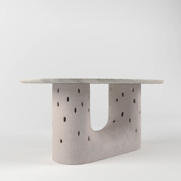 ZTISTA OVAL DINING TABLE BY FAINA