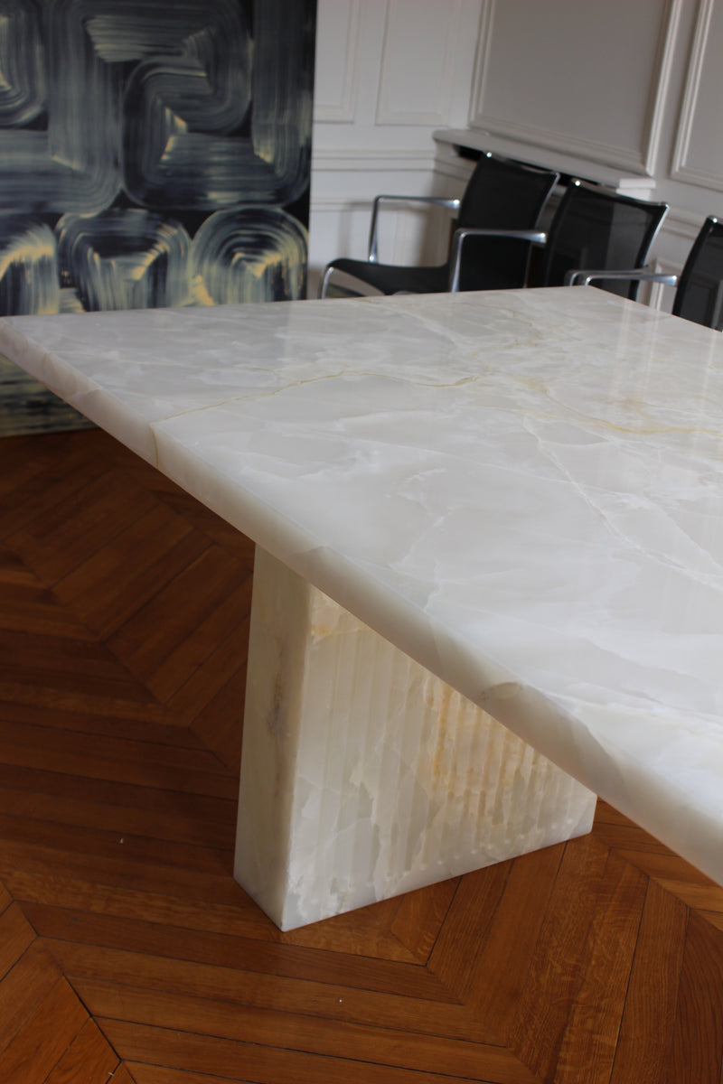 Aura Dining Table by Marbera