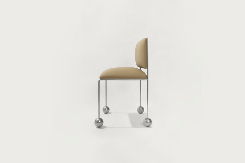 Ball-Foot Chair by Panorammma Atelier